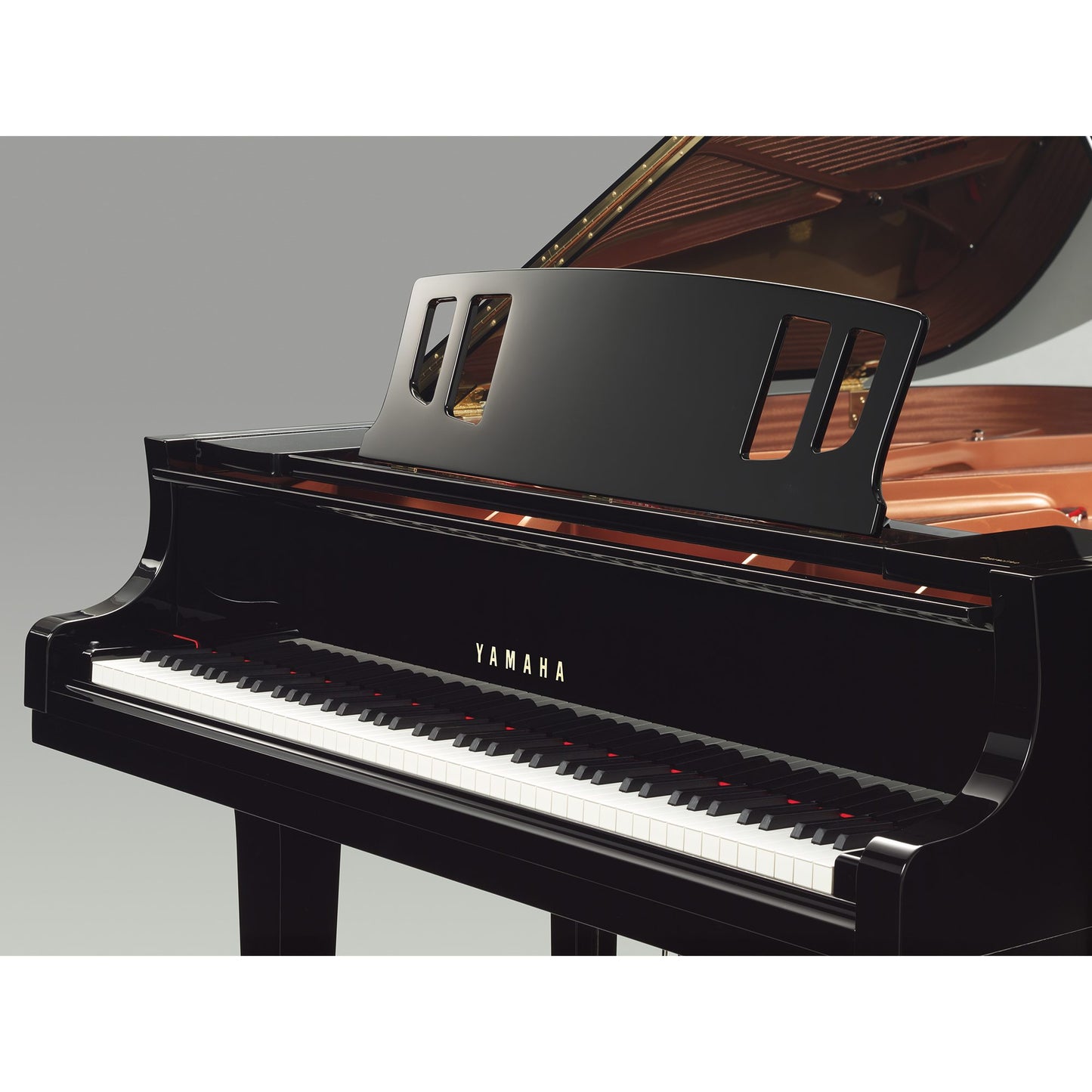 YAMAHA　グランドピアノ　C3Xespressivo